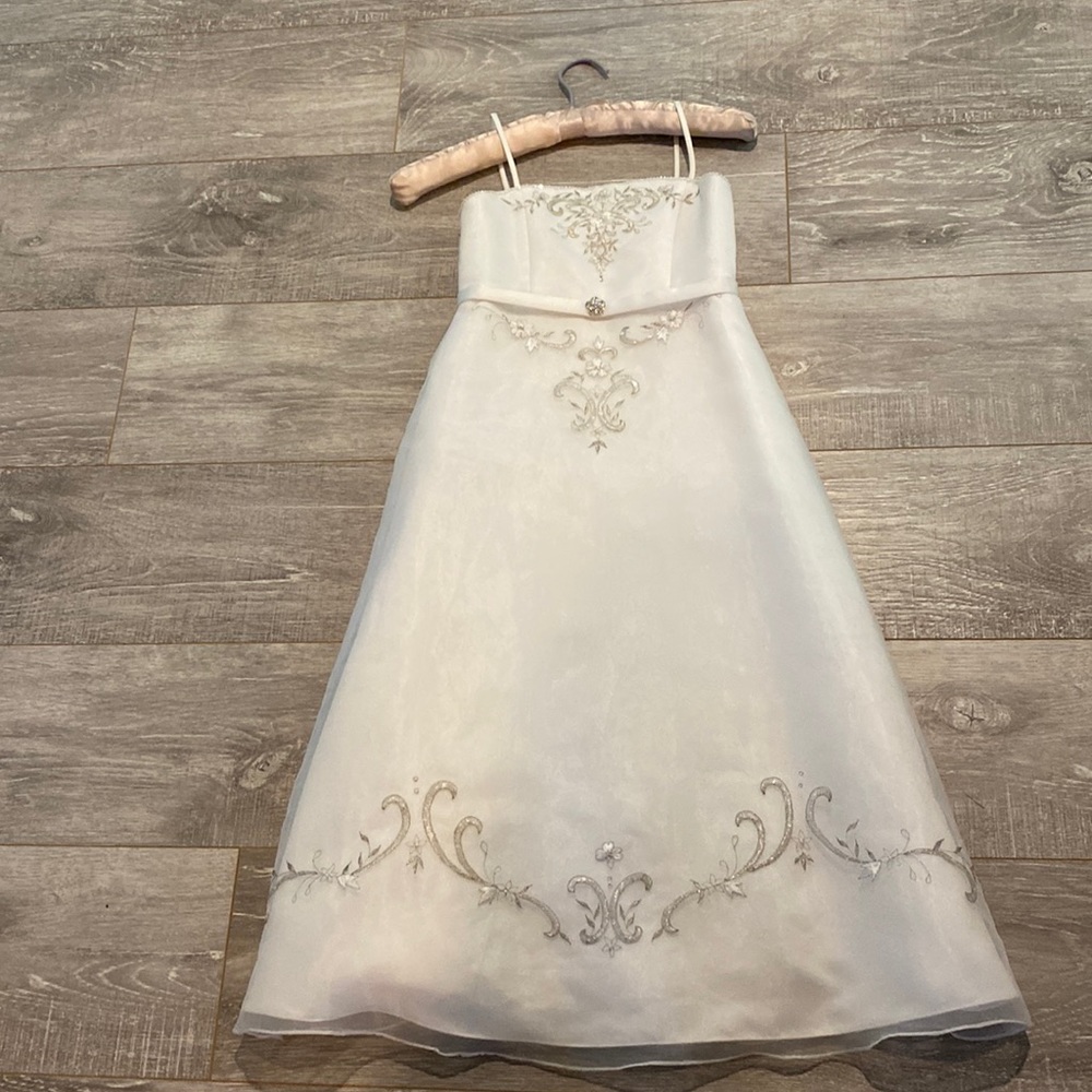 Little girls flower girl dress